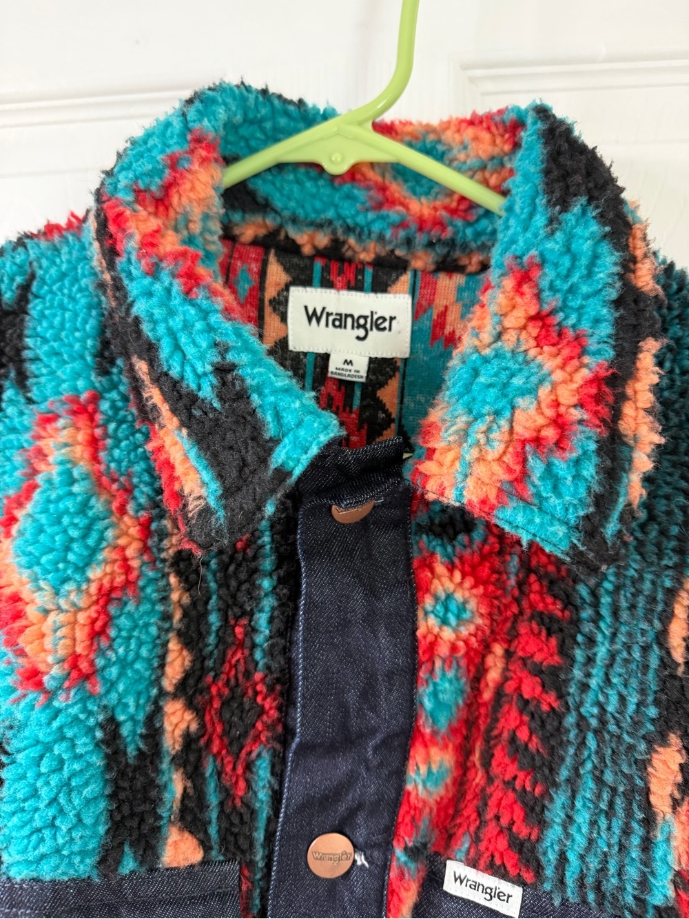 Wrangler mens Turquoise, Red & Black Sherpa Teddy Jacket